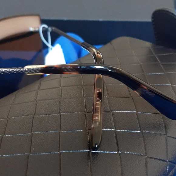 Bottega Veneta Cat eye sunglasses - Picture 8 of 13